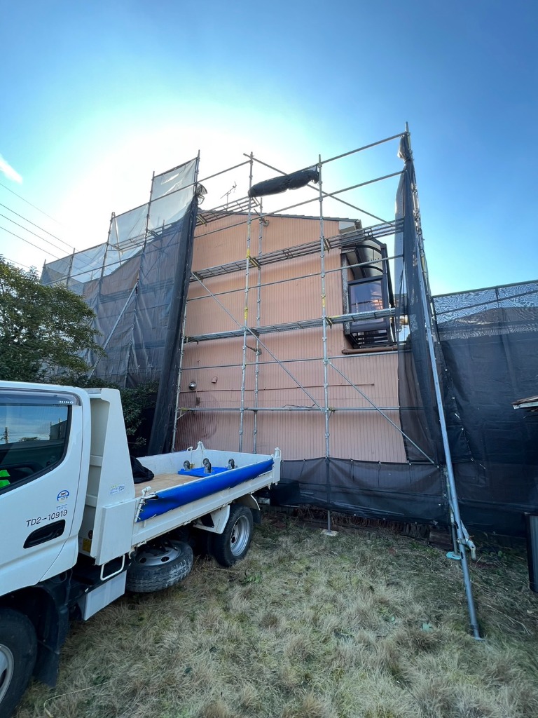 <b>愛知県・東海エリアで<br>安心安全な施工を行います</b>